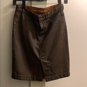 Banana Republic brown leather skirt